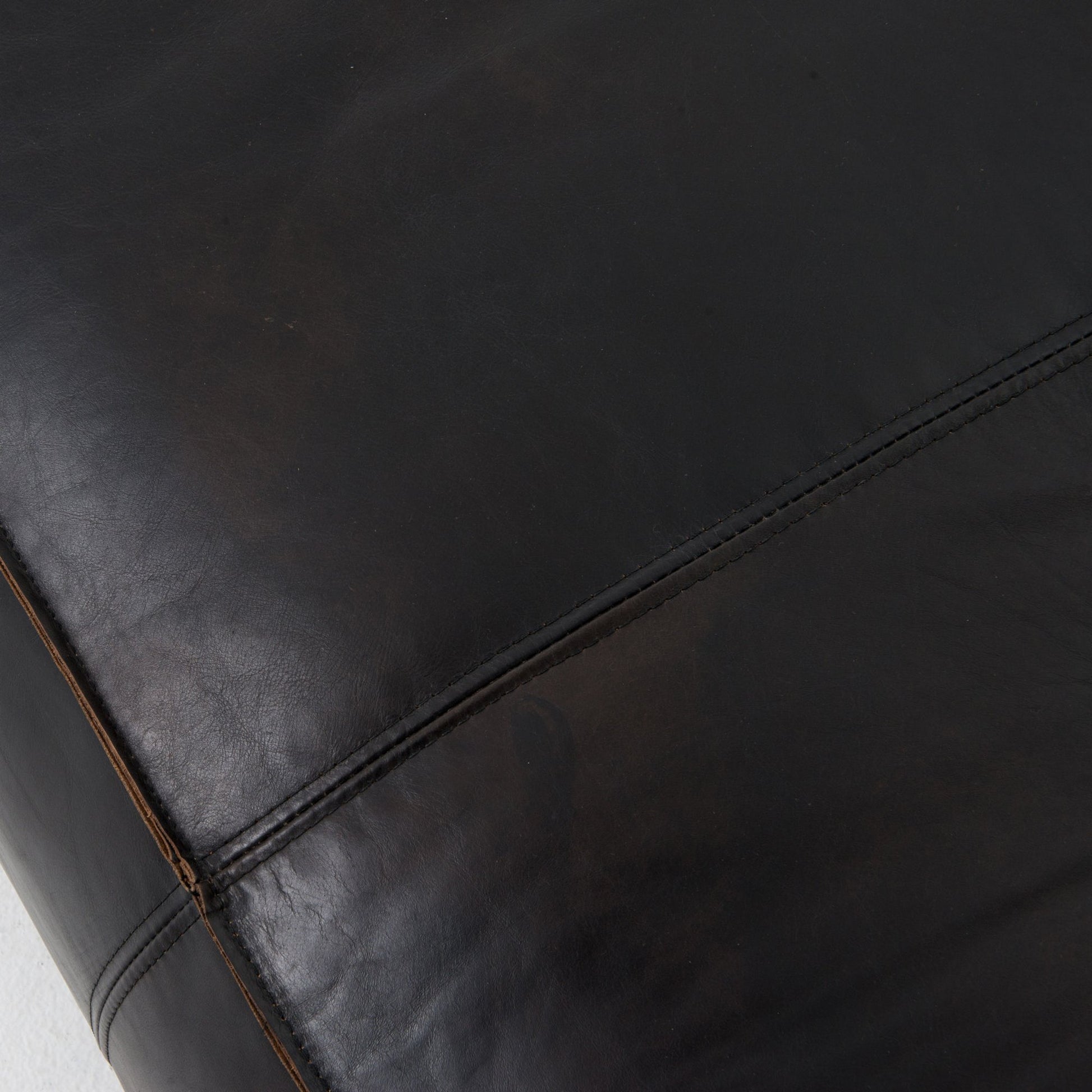 NOLITA REVERSE STITCH SOFA-RIDER BLACK